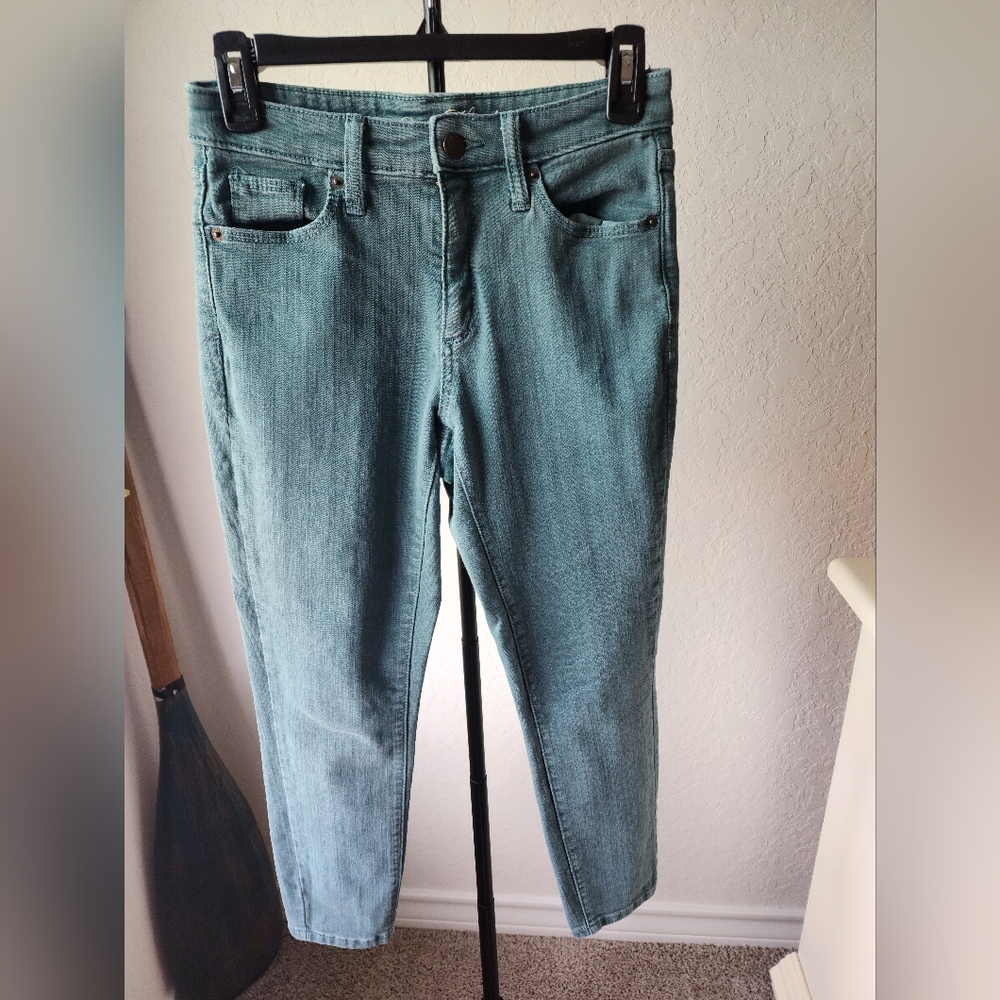 Universal Thread Ankle Skinny Jeans